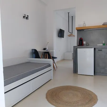 Galini & 3* Finikas (Syros)