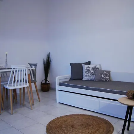 Aparthotel Galini &