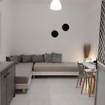 Aparthotel Galini & 4*
