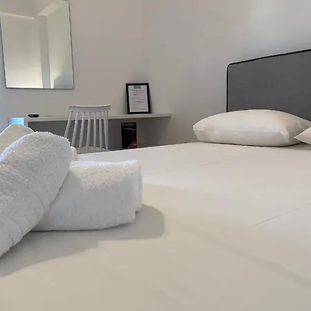 Galini & 4* Finikas (Syros)