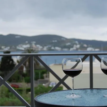 Galini & 4* Finikas (Syros)