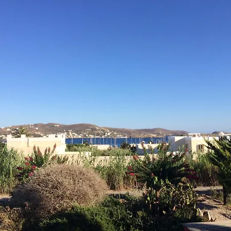 Galini & 4* Finikas (Syros)