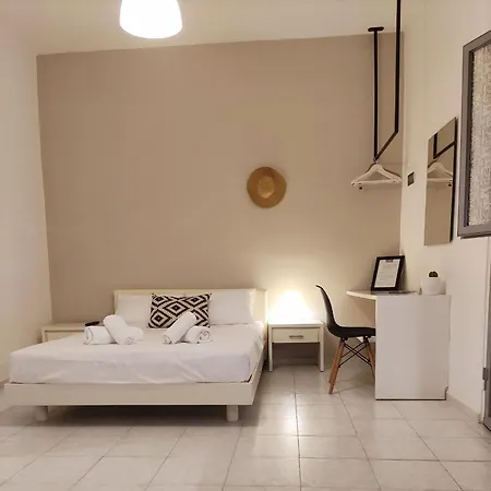 Aparthotel Galini & 4*