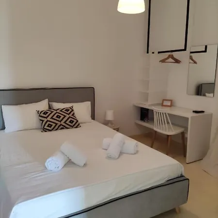 Aparthotel Galini &