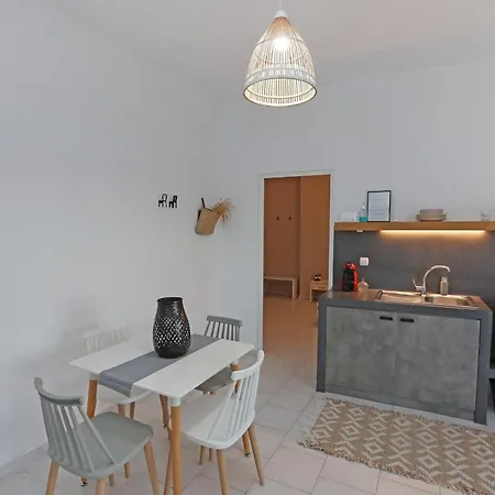 Galini Rooms&apartments Finikas (Syros)